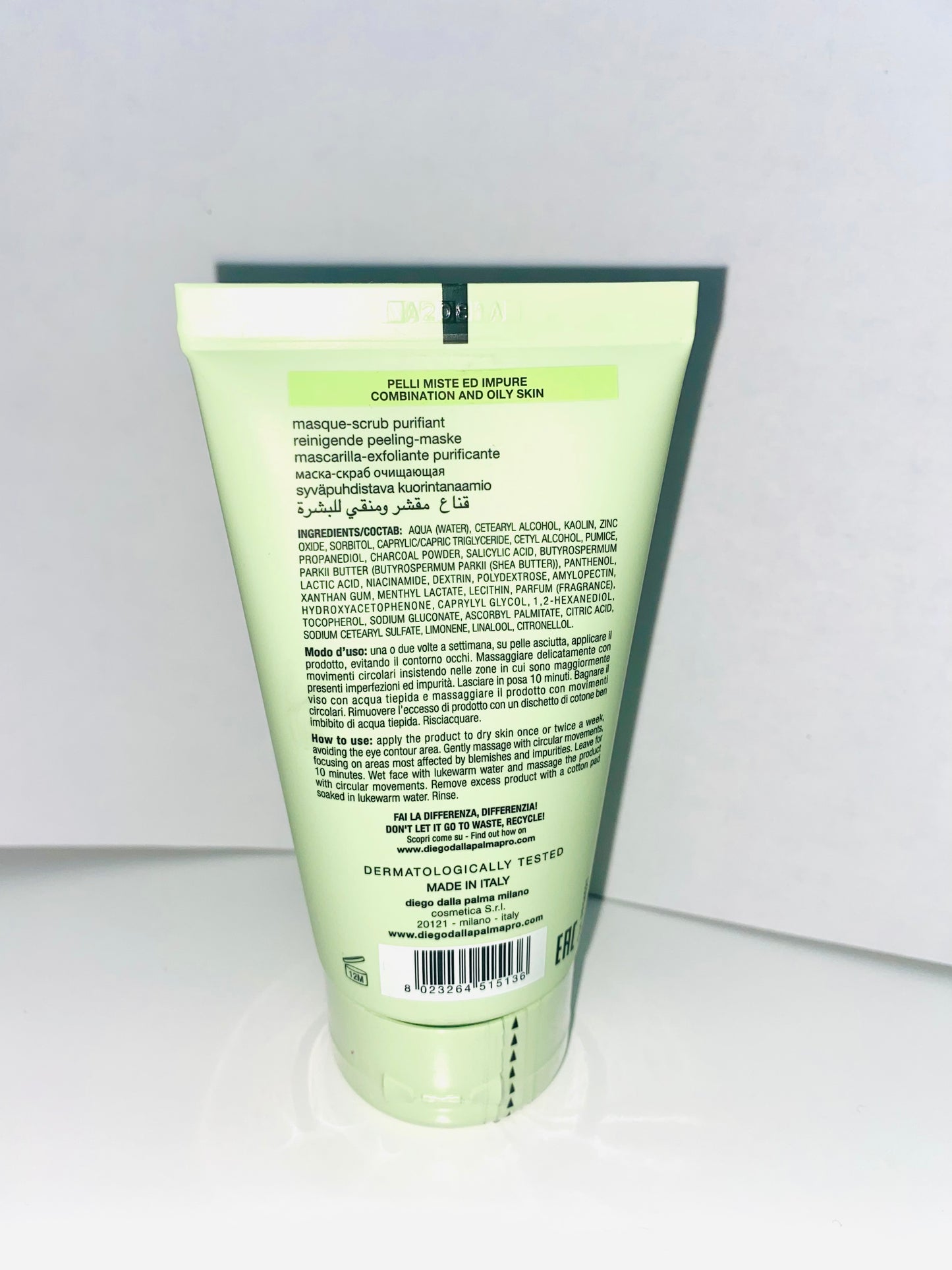 Image of the back of DDP Purifying Charcoal and BHA Scrub 75 ml Limited Edition